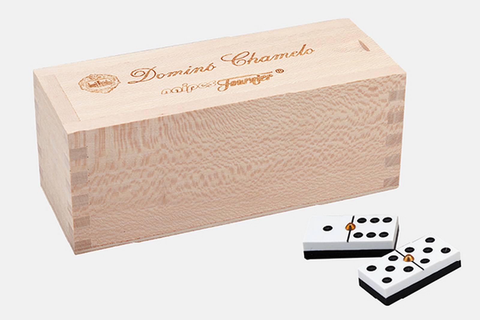 Juego dominio en caja celuloide